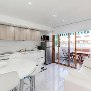 https://apartamento-sara-en-torviscas-bajo.in-canary-islands.com